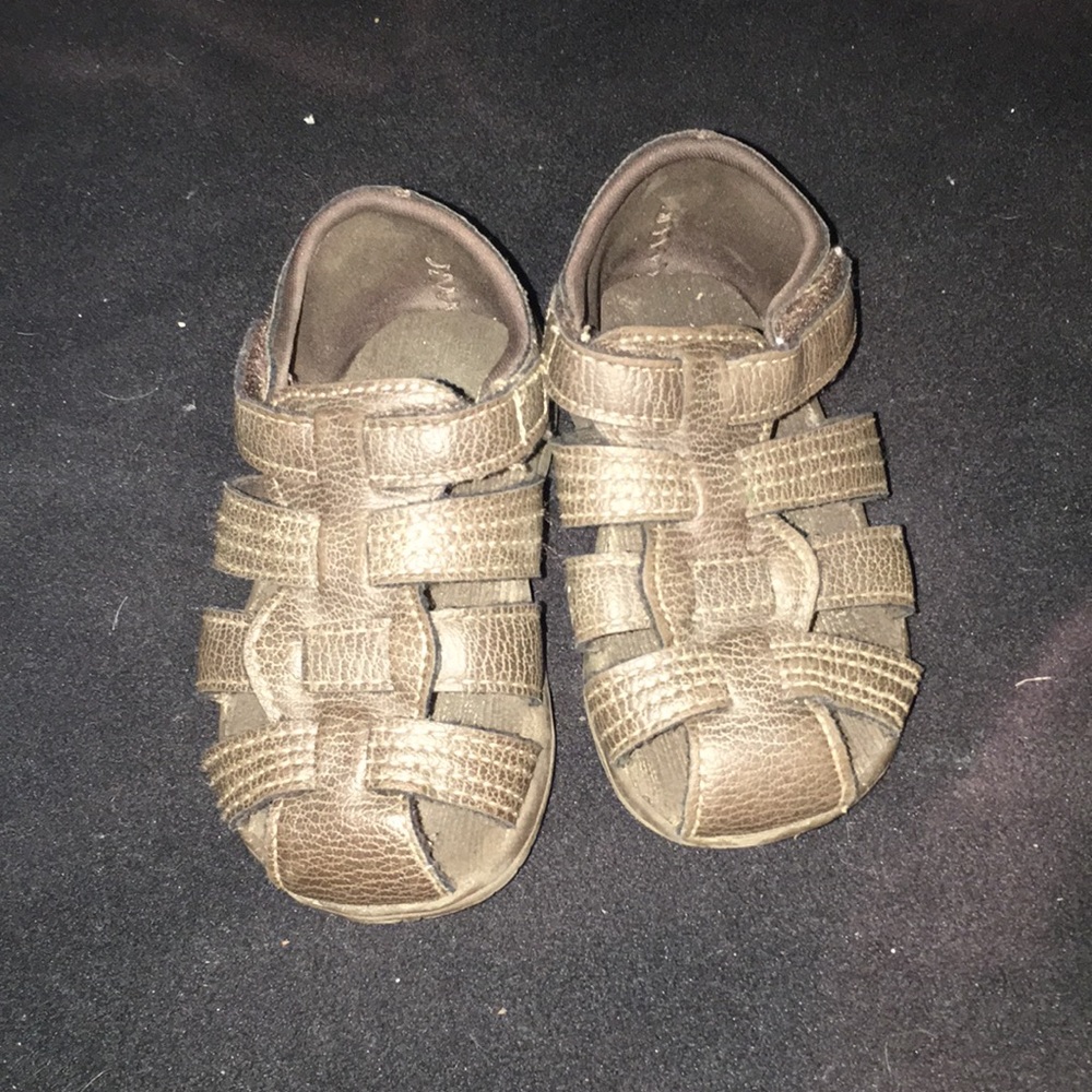 Toddler sandals size 5